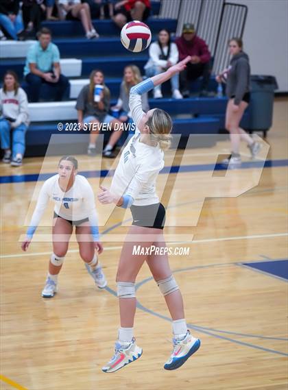 Thumbnail 1 in Mica Mountain vs. American Leadership Academy - Gilbert North (AIA 4A Semifinals) photogallery.