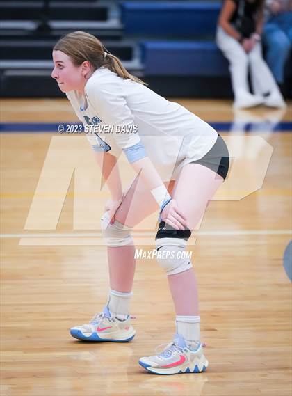 Thumbnail 2 in Mica Mountain vs. American Leadership Academy - Gilbert North (AIA 4A Semifinals) photogallery.