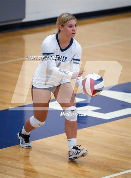 Thumbnail 1 in Mica Mountain vs. American Leadership Academy - Gilbert North (AIA 4A Semifinals) photogallery.