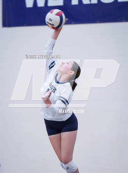 Thumbnail 2 in Mica Mountain vs. American Leadership Academy - Gilbert North (AIA 4A Semifinals) photogallery.