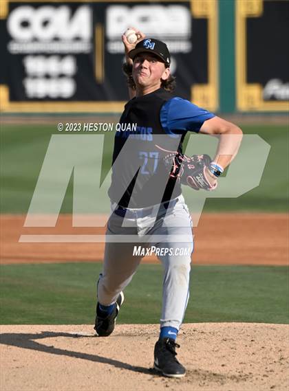Thumbnail 2 in San Marcos vs. Aliso Niguel (CIF-SS D3 Final) photogallery.