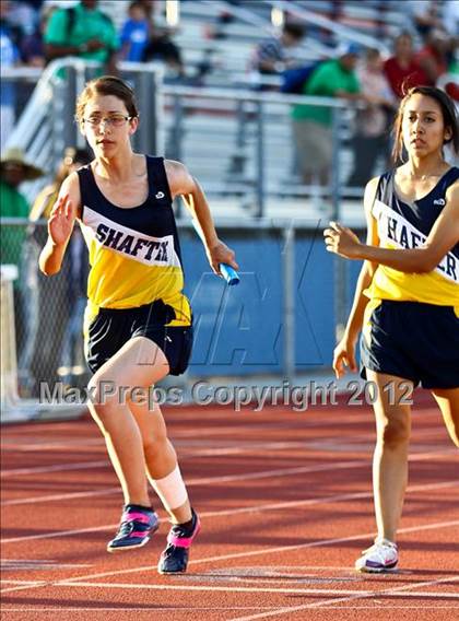 Thumbnail 3 in Titan Top 9 Invitational (Girls 4x400m Relay) photogallery.