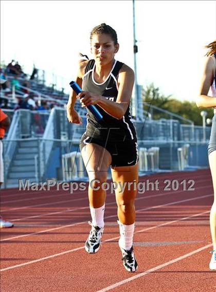 Thumbnail 3 in Titan Top 9 Invitational (Girls 4x400m Relay) photogallery.