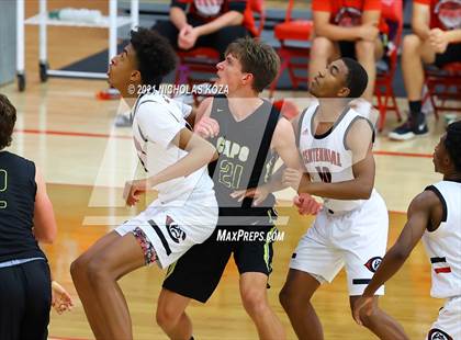 Thumbnail 2 in Capistrano Valley vs. Centennial (Mater Dei Extravaganza) photogallery.
