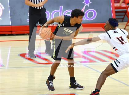 Thumbnail 1 in Capistrano Valley vs. Centennial (Mater Dei Extravaganza) photogallery.