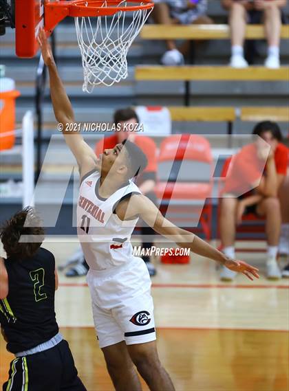Thumbnail 2 in Capistrano Valley vs. Centennial (Mater Dei Extravaganza) photogallery.