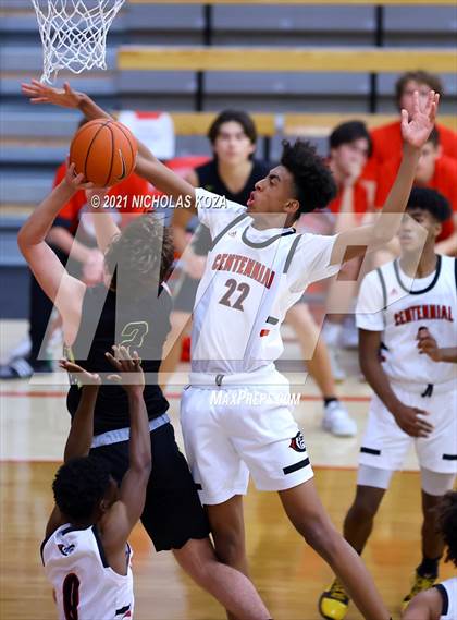 Thumbnail 3 in Capistrano Valley vs. Centennial (Mater Dei Extravaganza) photogallery.