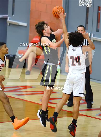 Thumbnail 3 in Capistrano Valley vs. Centennial (Mater Dei Extravaganza) photogallery.