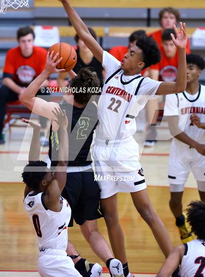 Thumbnail 2 in Capistrano Valley vs. Centennial (Mater Dei Extravaganza) photogallery.