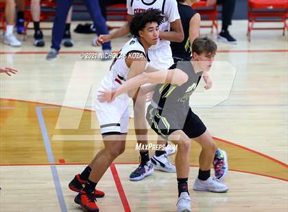 Thumbnail 2 in Capistrano Valley vs. Centennial (Mater Dei Extravaganza) photogallery.