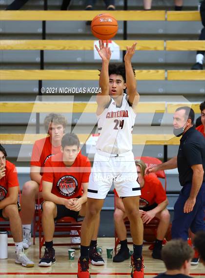 Thumbnail 3 in Capistrano Valley vs. Centennial (Mater Dei Extravaganza) photogallery.