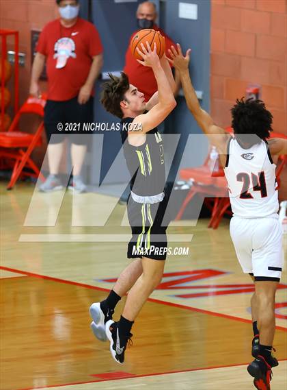 Thumbnail 1 in Capistrano Valley vs. Centennial (Mater Dei Extravaganza) photogallery.