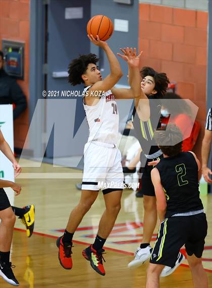 Thumbnail 3 in Capistrano Valley vs. Centennial (Mater Dei Extravaganza) photogallery.