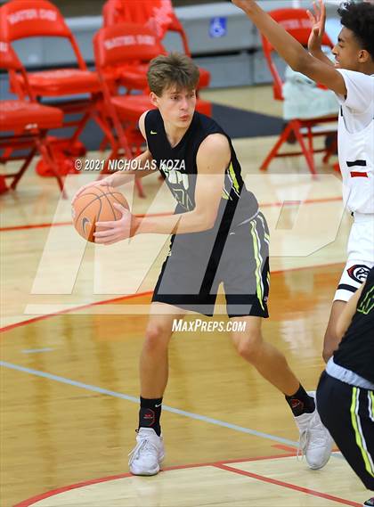 Thumbnail 3 in Capistrano Valley vs. Centennial (Mater Dei Extravaganza) photogallery.