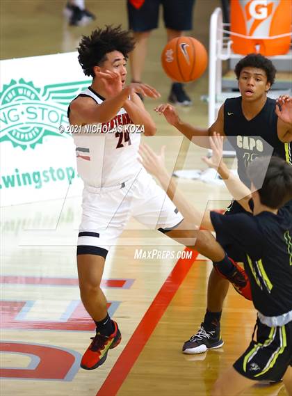 Thumbnail 3 in Capistrano Valley vs. Centennial (Mater Dei Extravaganza) photogallery.