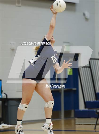 Thumbnail 3 in Roy vs. Mountain Crest photogallery.