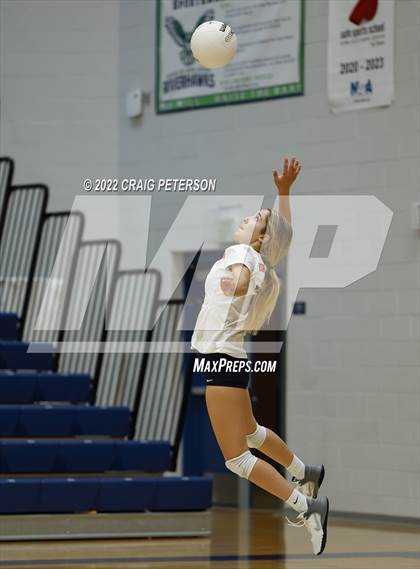Thumbnail 1 in Roy vs. Mountain Crest photogallery.