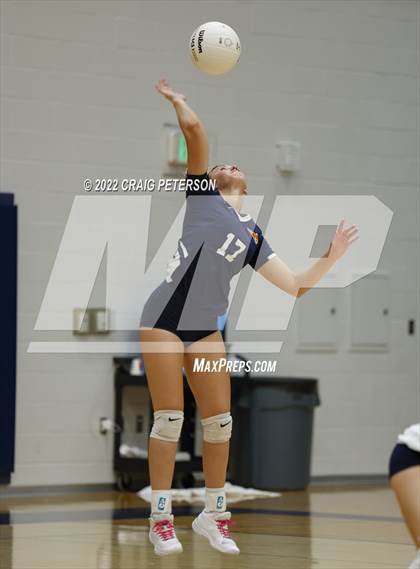 Thumbnail 1 in Roy vs. Mountain Crest photogallery.