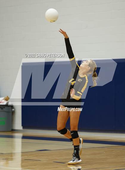 Thumbnail 1 in Roy vs. Mountain Crest photogallery.