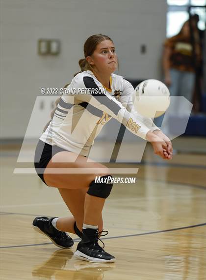 Thumbnail 2 in Roy vs. Mountain Crest photogallery.