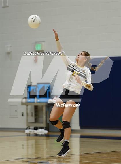 Thumbnail 3 in Roy vs. Mountain Crest photogallery.