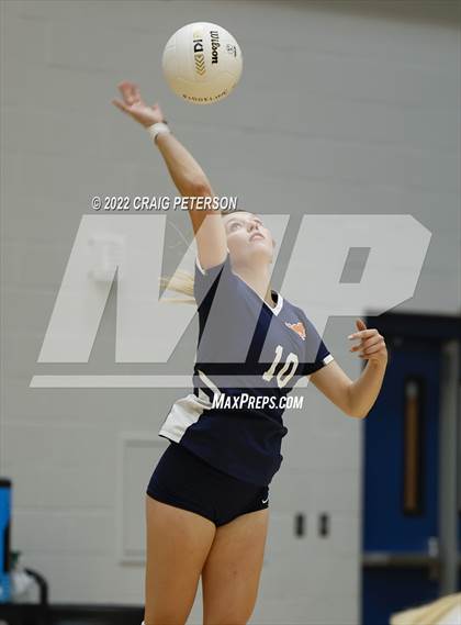 Thumbnail 3 in Roy vs. Mountain Crest photogallery.