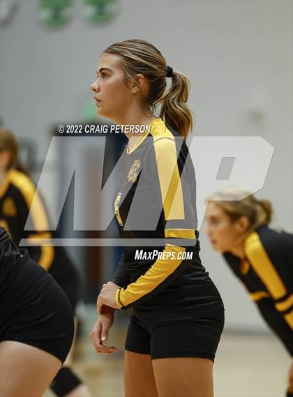 Thumbnail 1 in Roy vs. Mountain Crest photogallery.