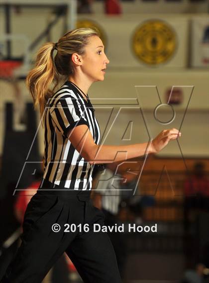 Thumbnail 3 in Mira Costa vs. Crescenta Valley (CIF SS 1A Final) photogallery.