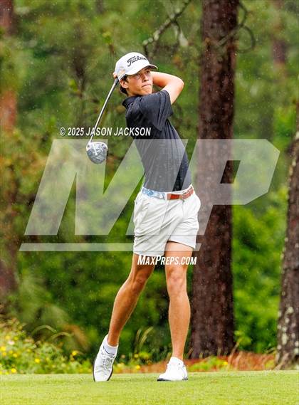 Thumbnail 1 in NCHSAA 4A Finals (Round 1) photogallery.