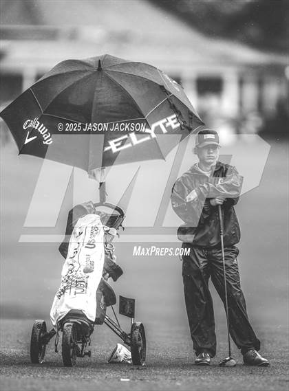 Thumbnail 1 in NCHSAA 4A Finals (Round 1) photogallery.