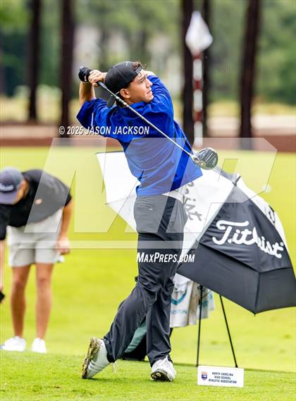 Thumbnail 1 in NCHSAA 4A Finals (Round 1) photogallery.