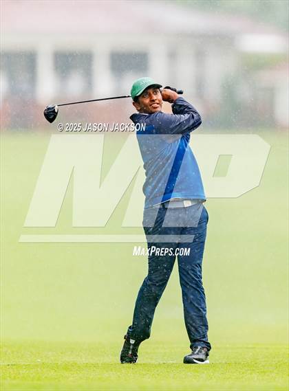 Thumbnail 2 in NCHSAA 4A Finals (Round 1) photogallery.