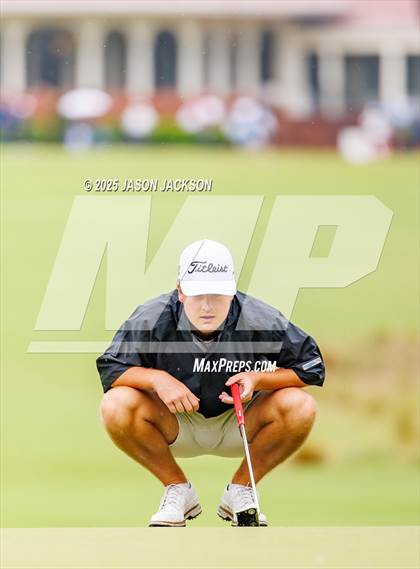 Thumbnail 1 in NCHSAA 4A Finals (Round 1) photogallery.