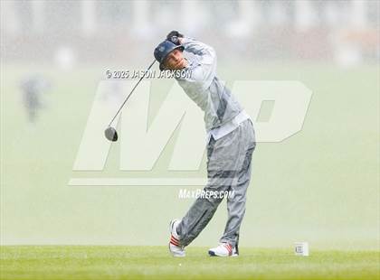 Thumbnail 2 in NCHSAA 4A Finals (Round 1) photogallery.