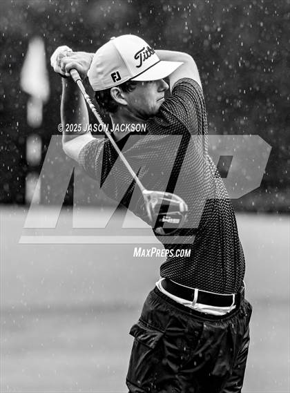 Thumbnail 1 in NCHSAA 4A Finals (Round 1) photogallery.