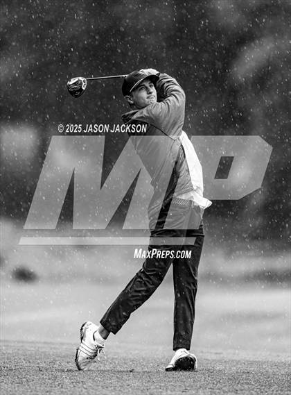 Thumbnail 2 in NCHSAA 4A Finals (Round 1) photogallery.
