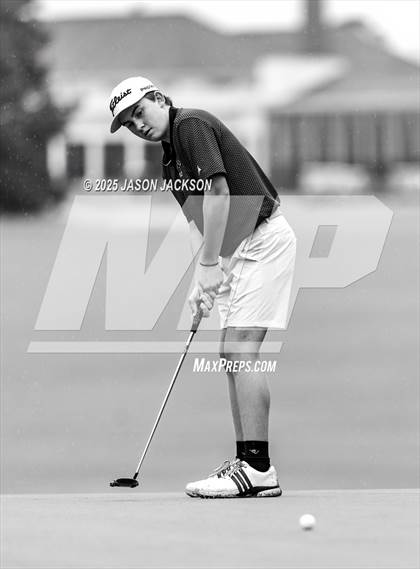 Thumbnail 1 in NCHSAA 4A Finals (Round 1) photogallery.