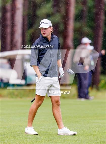 Thumbnail 1 in NCHSAA 4A Finals (Round 1) photogallery.