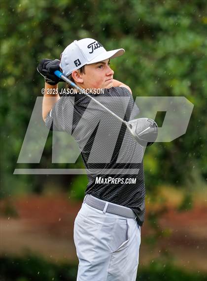 Thumbnail 1 in NCHSAA 4A Finals (Round 1) photogallery.