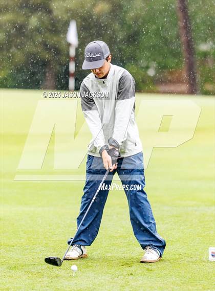 Thumbnail 3 in NCHSAA 4A Finals (Round 1) photogallery.