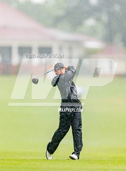 Thumbnail 3 in NCHSAA 4A Finals (Round 1) photogallery.