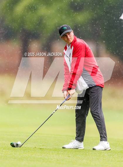 Thumbnail 1 in NCHSAA 4A Finals (Round 1) photogallery.