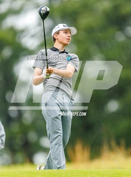 Thumbnail 1 in NCHSAA 4A Finals (Round 1) photogallery.