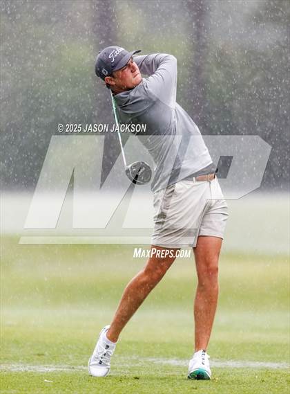 Thumbnail 1 in NCHSAA 4A Finals (Round 1) photogallery.