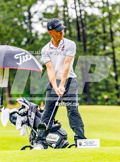 Thumbnail 2 in NCHSAA 4A Finals (Round 1) photogallery.