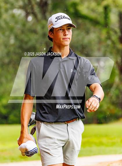 Thumbnail 3 in NCHSAA 4A Finals (Round 1) photogallery.