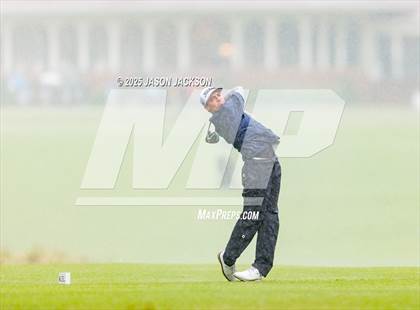 Thumbnail 1 in NCHSAA 4A Finals (Round 1) photogallery.