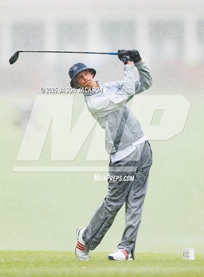 Thumbnail 1 in NCHSAA 4A Finals (Round 1) photogallery.