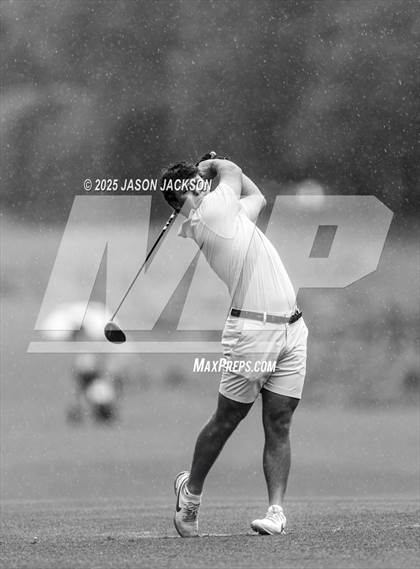 Thumbnail 3 in NCHSAA 4A Finals (Round 1) photogallery.