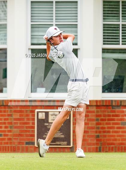 Thumbnail 1 in NCHSAA 4A Finals (Round 1) photogallery.